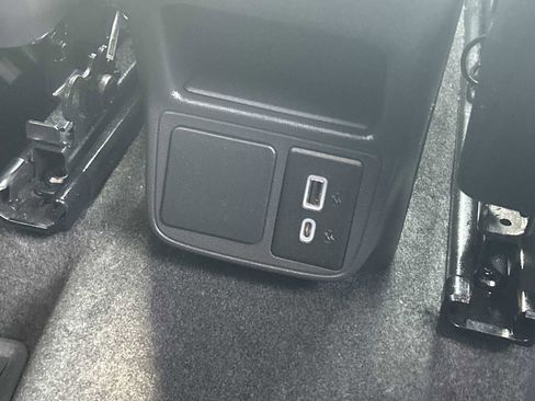 Used 2023 Buick Encore GX Preferred w/ Cold Weather Comfort Package AWD/4WD image 20