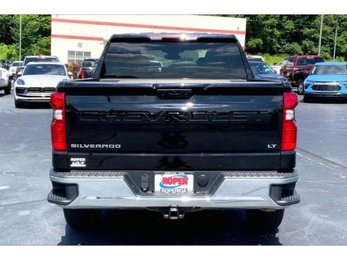 Used 2023 Chevrolet Silverado 1500 LT w/ Protection Package AWD/4WD image 4