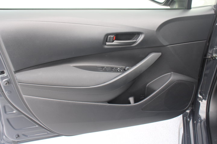 Certified 2025 Toyota Corolla LE FWD image 10