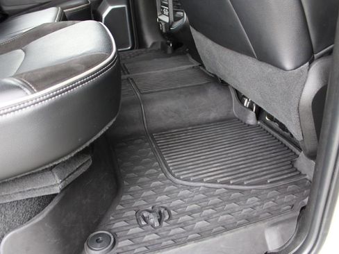 Used 2023 RAM 2500 Laramie AWD/4WD image 55