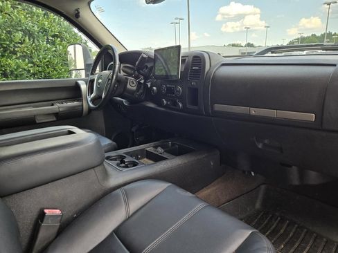 Used 2008 Chevrolet Silverado 2500 LT w/ 2LT Convenience Package AWD/4WD image 5