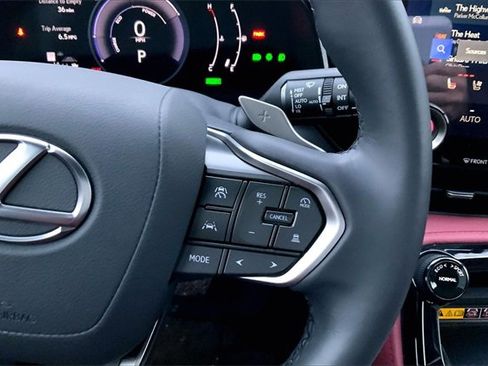 Certified 2025 Lexus NX 350h AWD w/ Premium Package image 15