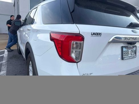 Used 2023 Ford Explorer XLT w/ Equipment Group 202A image 5