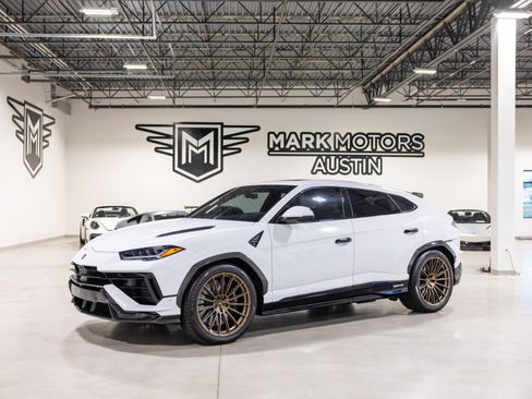 Used 2023 Lamborghini Urus Performante image 1