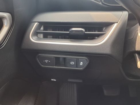 Used 2025 Kia K4 FWD image 30