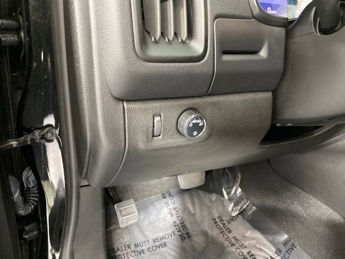 Used 2022 Chevrolet Colorado LT image 12