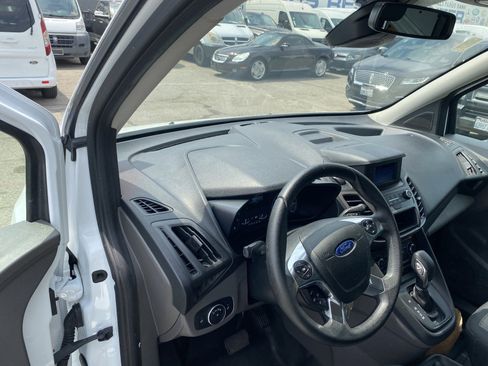 Used 2020 Ford Transit Connect XL image 9