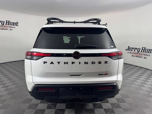 Used 2026 Nissan Pathfinder Rock Creek AWD/4WD image 7