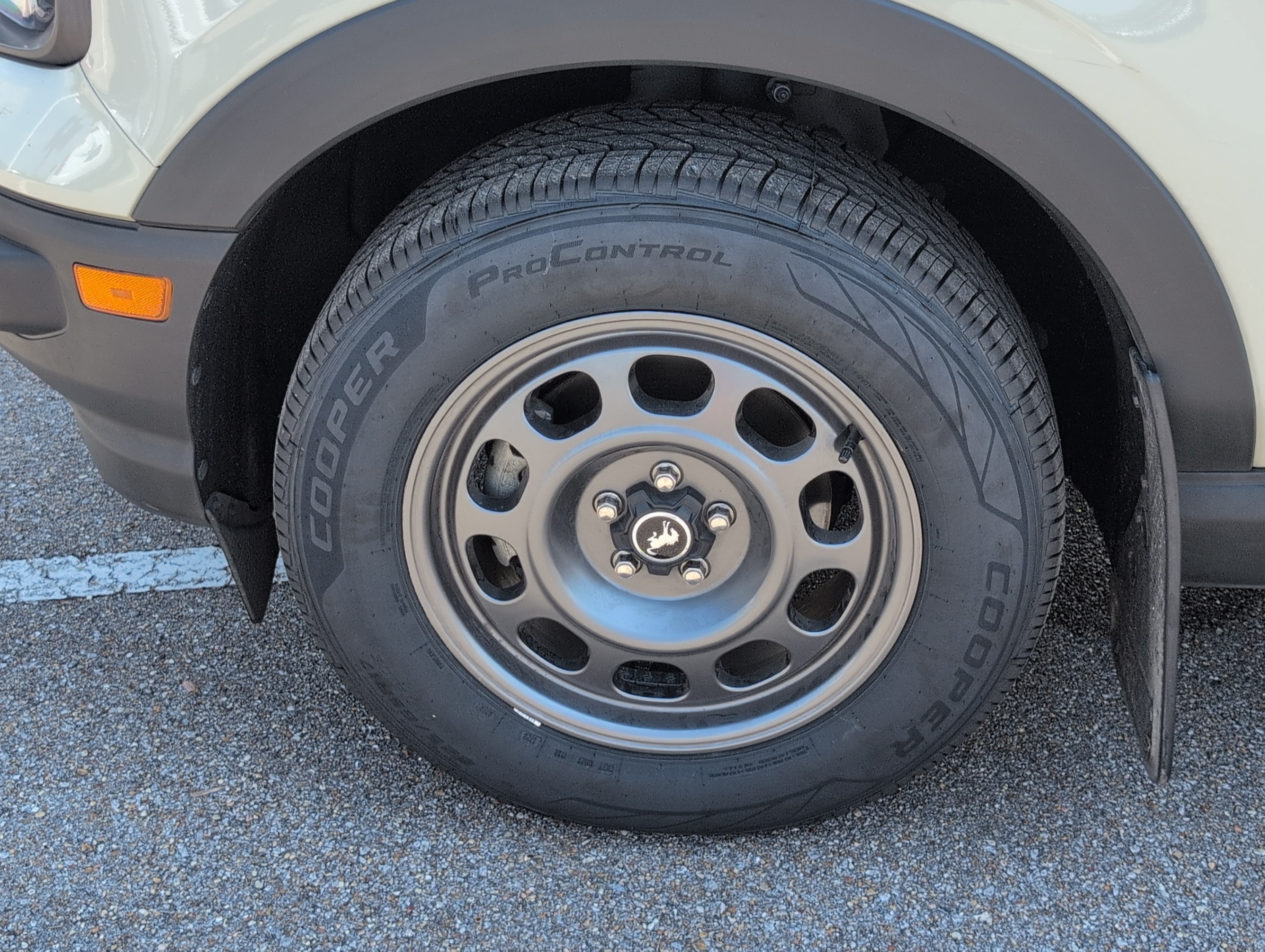 Used 2024 Ford Bronco Sport Big Bend AWD/4WD image 11