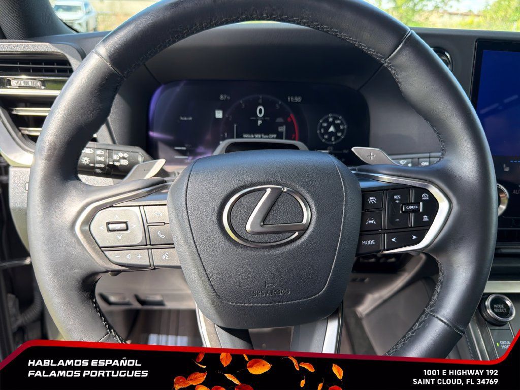 Used 2025 Lexus GX 550 w/ Cold Area Package AWD/4WD image 16