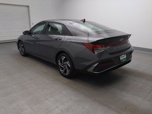 Used 2025 Hyundai Elantra Sport FWD image 5