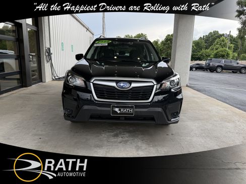 Used 2020 Subaru Forester Premium AWD/4WD image 3