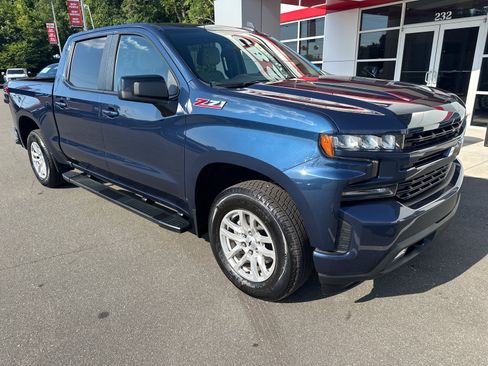 Used 2021 Chevrolet Silverado 1500 RST AWD/4WD image 2