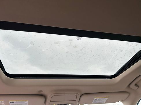 Certified 2022 Ford Explorer XLT w/ Equipment Group 202A image 21