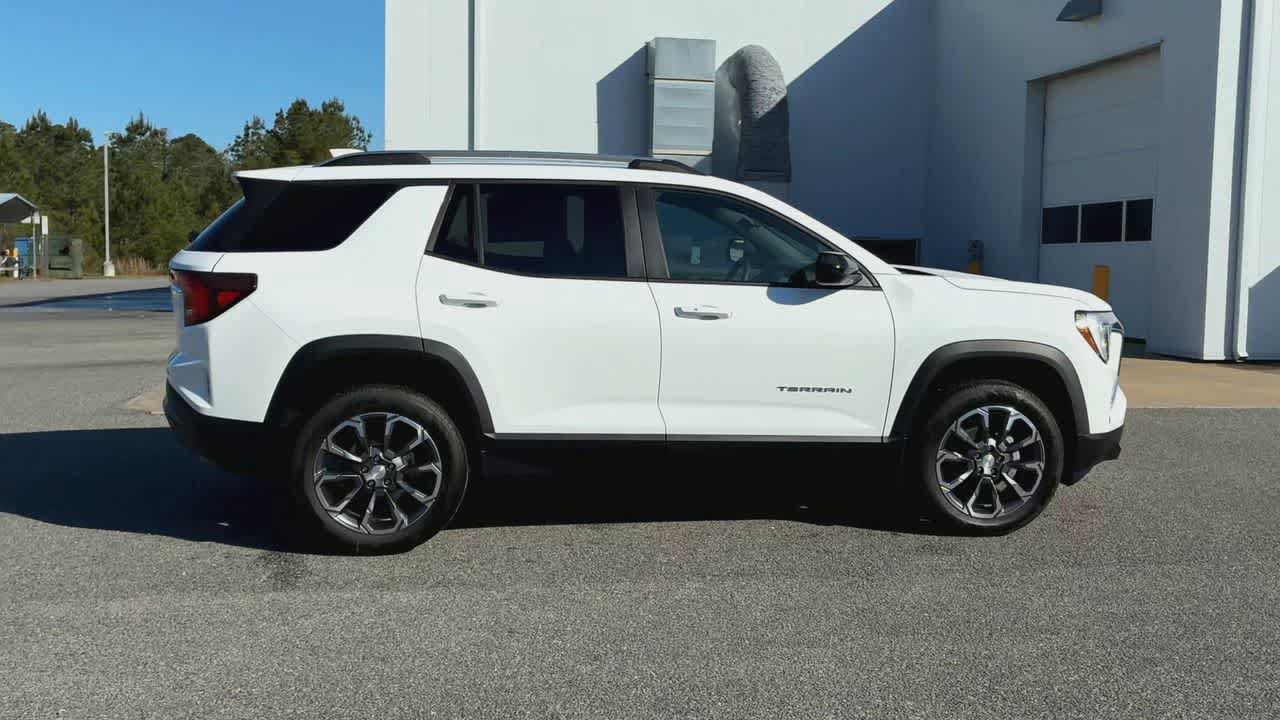 New 2026 GMC Terrain Elevation w/ Elevation Premium Package FWD image 9