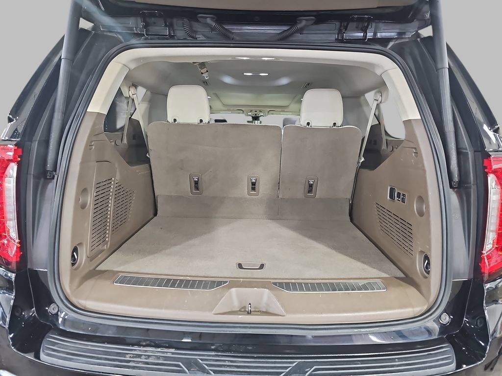 Certified 2021 GMC Yukon XL Denali w/ Denali Premium Package AWD/4WD image 17
