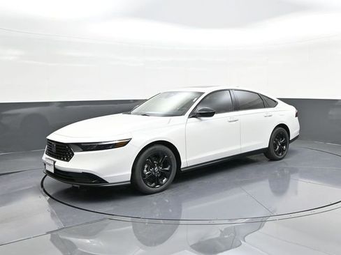 New 2025 Honda Accord SE image 26
