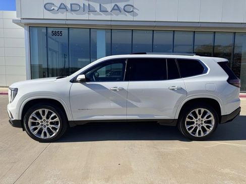 Used 2024 GMC Acadia Denali w/ Super Cruise Package image 2