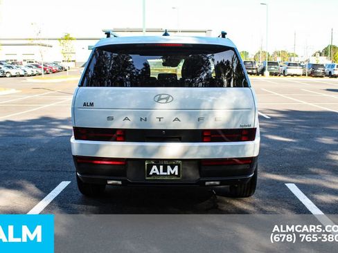 Used 2025 Hyundai Santa Fe SEL FWD image 11