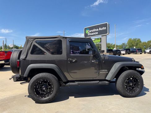 Used 2014 Jeep Wrangler Sport w/ Quick Order Package 23S AWD/4WD image 6