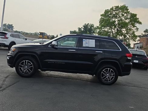 Used 2018 Jeep Grand Cherokee Limited AWD/4WD image 4