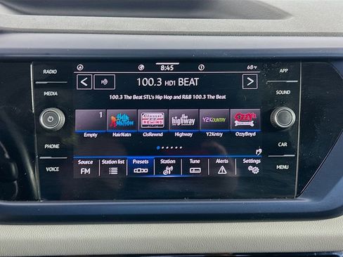 Used 2022 Volkswagen Taos SE image 14