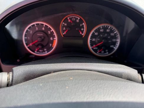 Used 2015 Nissan Titan SV w/ SV Value Truck Package image 13