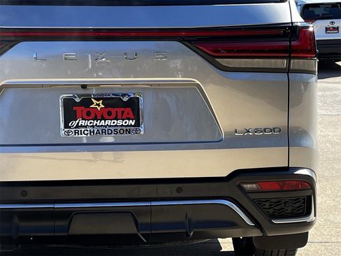 Used 2024 Lexus LX 600 F Sport image 6