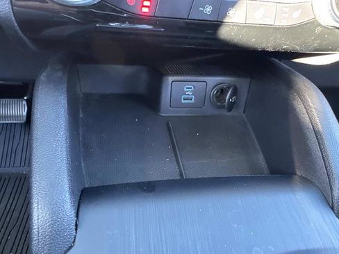 Used 2022 Ford Escape SEL image 22