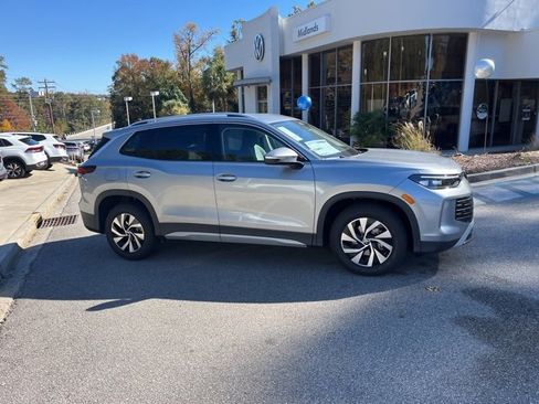 New 2026 Volkswagen Tiguan S image 2