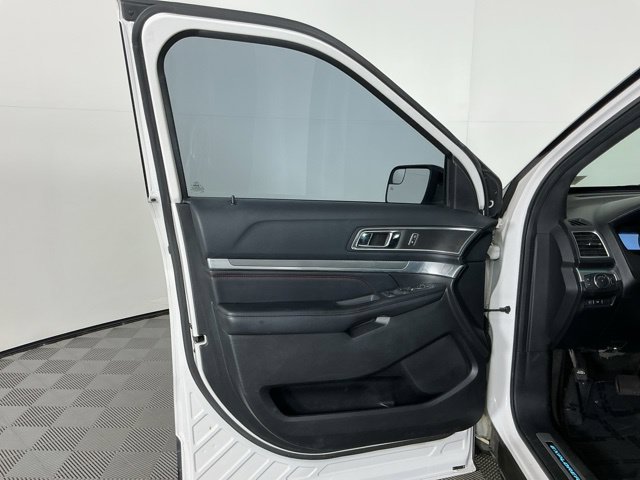 Used 2016 Ford Explorer Sport AWD/4WD image 13