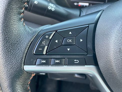 Certified 2023 Nissan Kicks SR w/ SR Premium Package FWD image 15