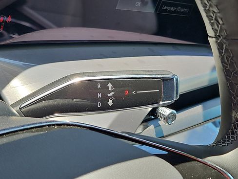 New 2026 Cadillac Vistiq Sport w/ LPO, Floor Liner Package image 22