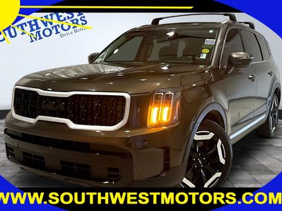 Used 2024 Kia Telluride S w/ S Sunroof Package