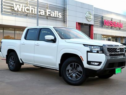 New 2025 Nissan Frontier SV w/ SV Convenience Package