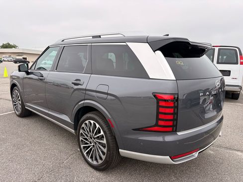 Used 2026 Hyundai Palisade Calligraphy AWD/4WD image 4