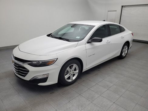 Used 2023 Chevrolet Malibu LS FWD image 2