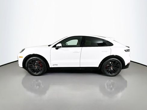 New 2026 Porsche Cayenne GTS image 2