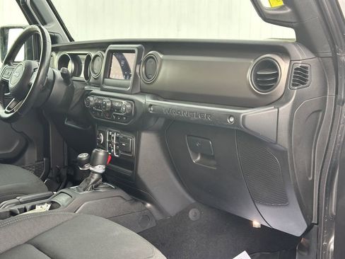 Used 2020 Jeep Wrangler Unlimited Willys image 20