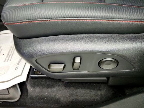Used 2024 Chevrolet Traverse Z71 AWD/4WD image 11