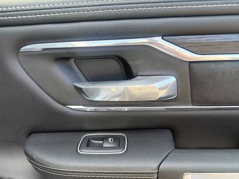 Used 2023 RAM 1500 Laramie AWD/4WD image 26
