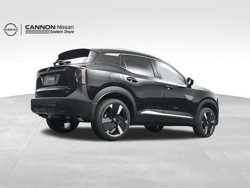 New 2026 Nissan Kicks SR w/ SR Premium Package FWD image 32