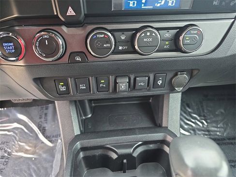 Used 2023 Toyota Tacoma TRD Off-Road image 26