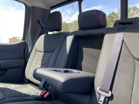 Used 2024 Ford F250 Lariat w/ Lariat Ultimate Package image 46