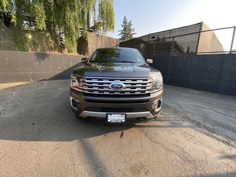 Used 2020 Ford Expedition Limited w/ Special Edition Package AWD/4WD image 9