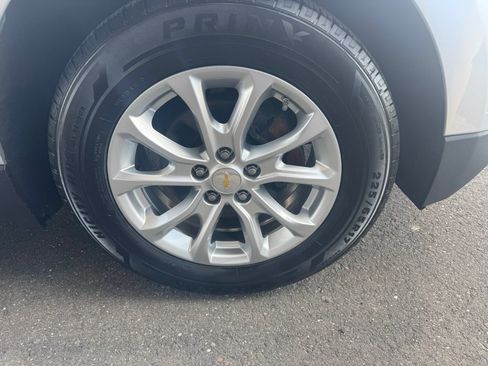 Used 2020 Chevrolet Equinox LT AWD/4WD image 12