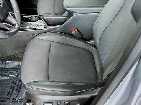 Certified 2023 Buick Encore GX Select FWD image 18