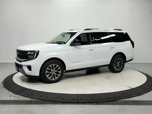 Used 2025 Ford Expedition Platinum AWD/4WD image 4