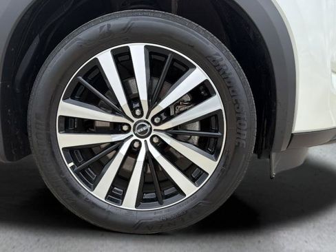 Used 2024 Nissan Pathfinder Platinum AWD/4WD image 12