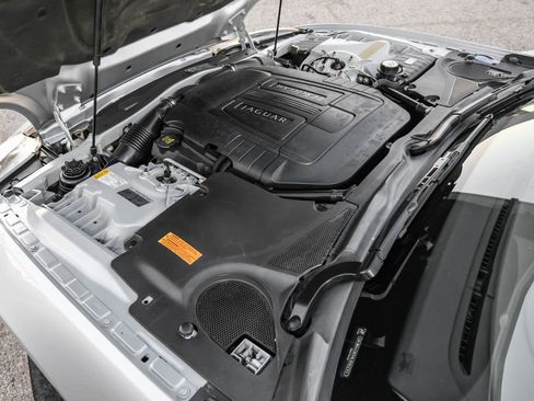 Used 2010 Jaguar XK Convertible image 45